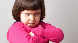 Cách dạy trẻ kiểm soát cơn giận dữ để ngăn chặn loạt hậu quả tiêu cực khó lường