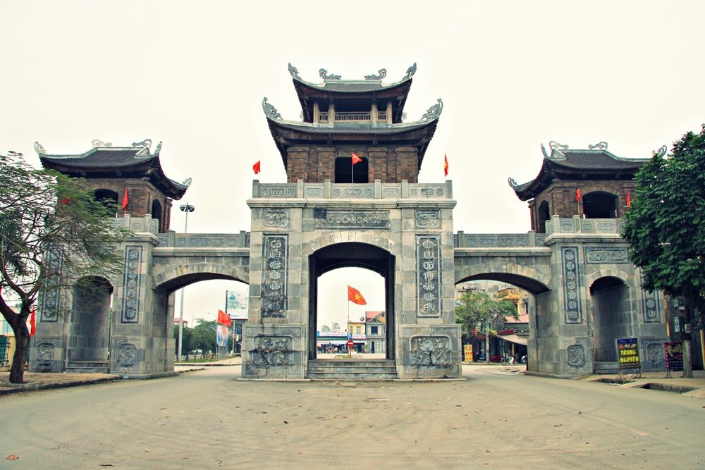 Cố đô Hoa Lư là điểm du lịch được nhiều người lựa chọn khi đến Ninh Bình