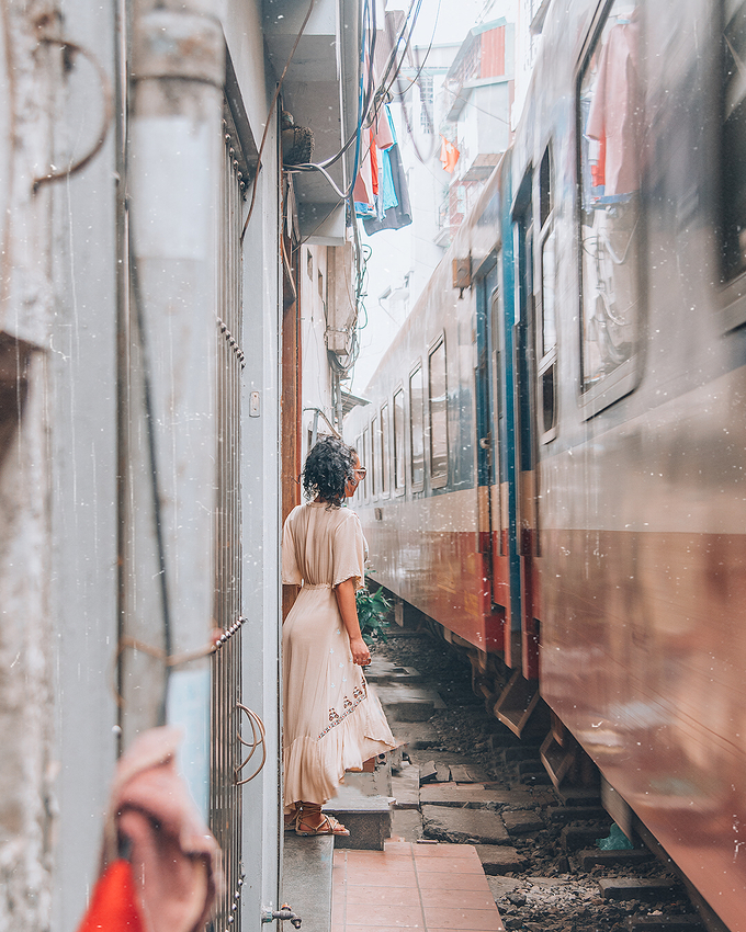 Hà Nội là thành phố đầy sức sống và những cảnh tượng đẹp lung linh không thể bỏ qua. Khám phá vẻ đẹp đó qua ống kính của bạn và chia sẻ lên Instagram để cho mọi người cùng nhìn thấy và cảm nhận. Dưới góc nhìn của bạn, Hà Nội sẽ trở nên đặc biệt hơn.