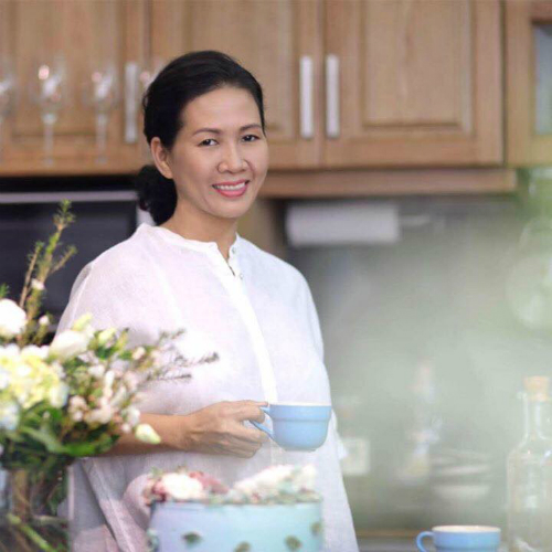 Dù công việc bận rộn, chị Thủy vẫn tự tay nấu ăn cho cả nhà vì đam mê nấu ăn và muốn được chăm sóc người thân.
