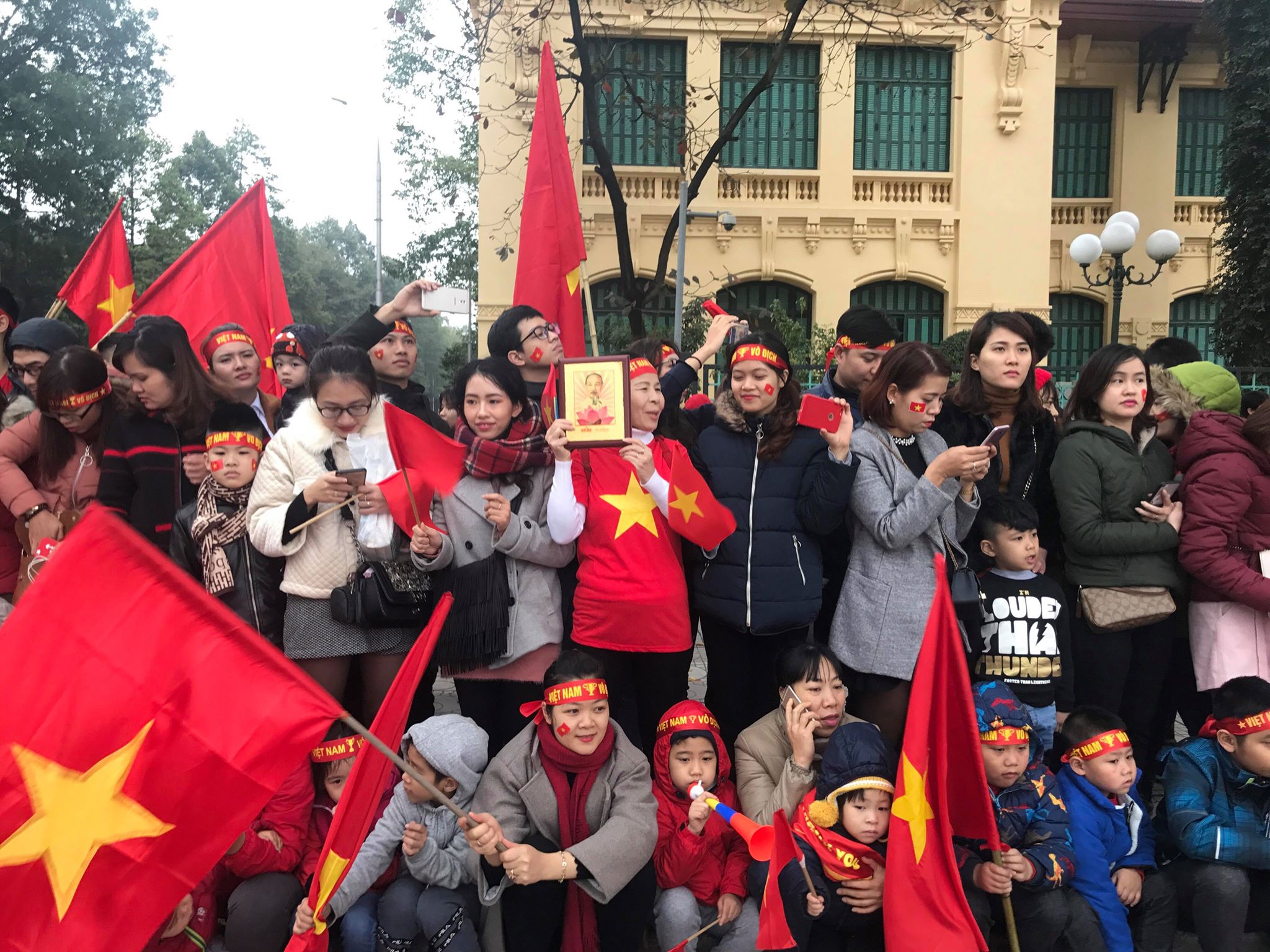 Bóng đá Việt Nam - Những người hùng U23 Việt Nam đã về nhà (Hình 3).
