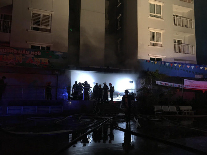 KINH HOÀNG: Cháy chung cư cao cấp ở Sài Gòn, 13 người chết, 14 người bị thương - Ảnh 2.