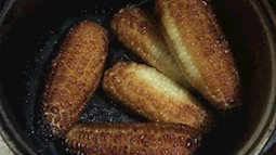 Cô nàng hồn nhiên khoe món "ngô luộc bóng đêm" xong còn hỏi: Em lấy chồng được chưa?