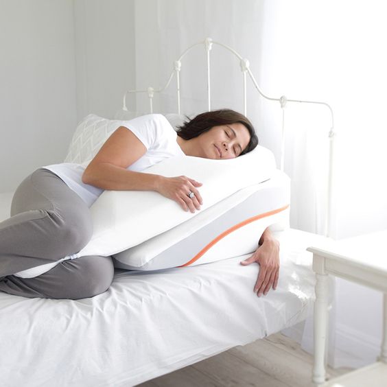 MedCline acid reflux pillow system provides effective nighttime GERD relief, naturally.