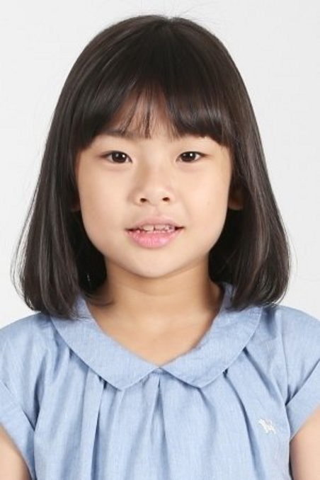 Kim Soo Ahn - Cô Bé 11 Tuổi Chuyên Trị Phim 