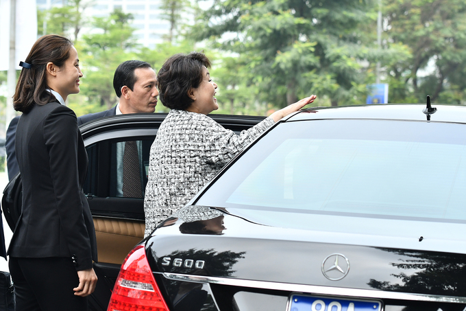 Tổng thống và Đệ nhất phu nhân Hàn Quốc thưởng thức phở Hà Nội