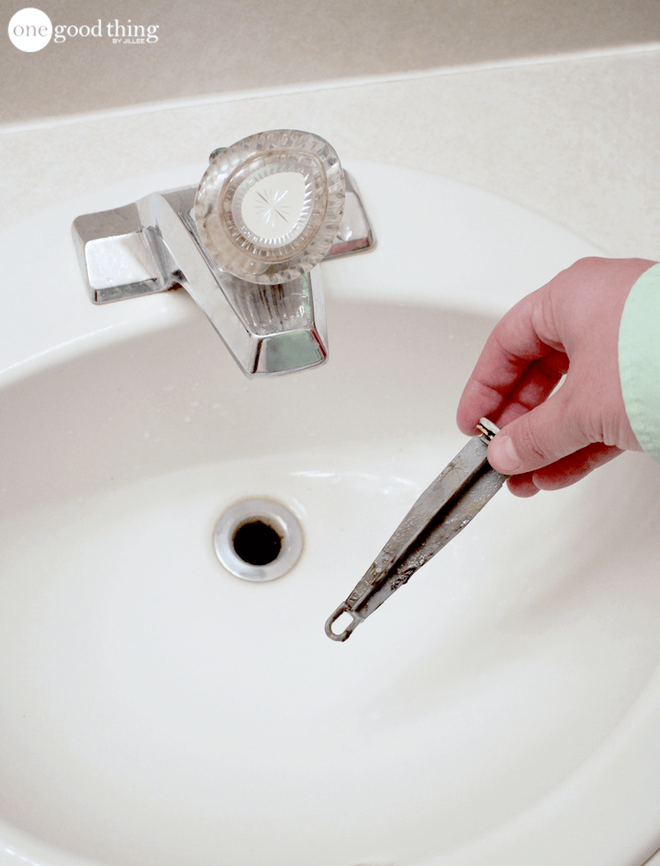 Bắt tay vào dọn dẹp 8 thứ này trong nhà tắm để sức khỏe và cuộc sống của bạn trở nên an toàn và sạch sẽ - Ảnh 4.