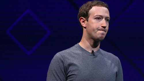 Mark Zuckerberg bị chỉ trích vì khả năng xử lý khủng hoảng trong scandal này. Ảnh: AFP