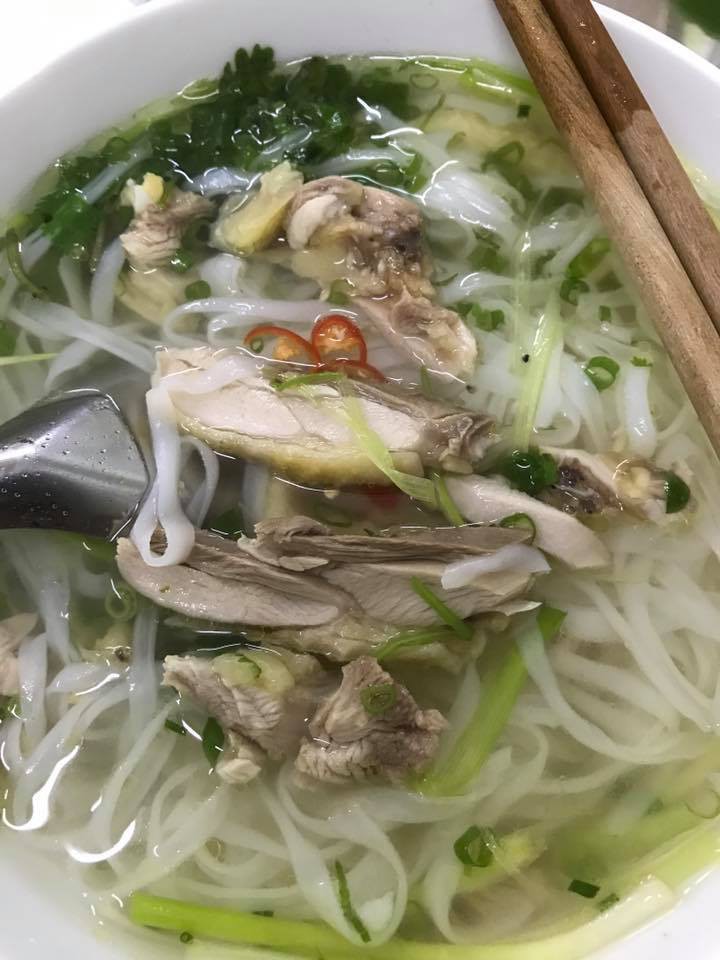 Một loạt quán ăn bình dân nổi tiếng ở Hà Nội mở xuyên Tết để bạn có thể đi ăn ngay từ mùng 1 - Ảnh 2.