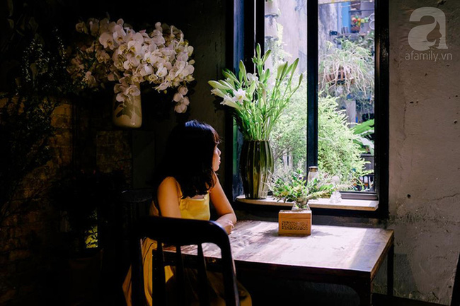 Giữa Sài Gòn xô bồ, vẫn có một nơi bạn có thể tĩnh tâm với đồ ăn thức uống đơm hoa - Ảnh 8.