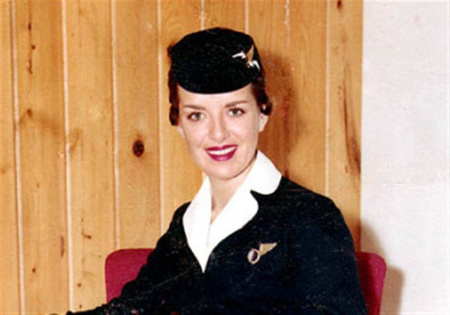 Nữ tiếp viên hàng không xinh đẹp Bette Nash khi còn trẻ.