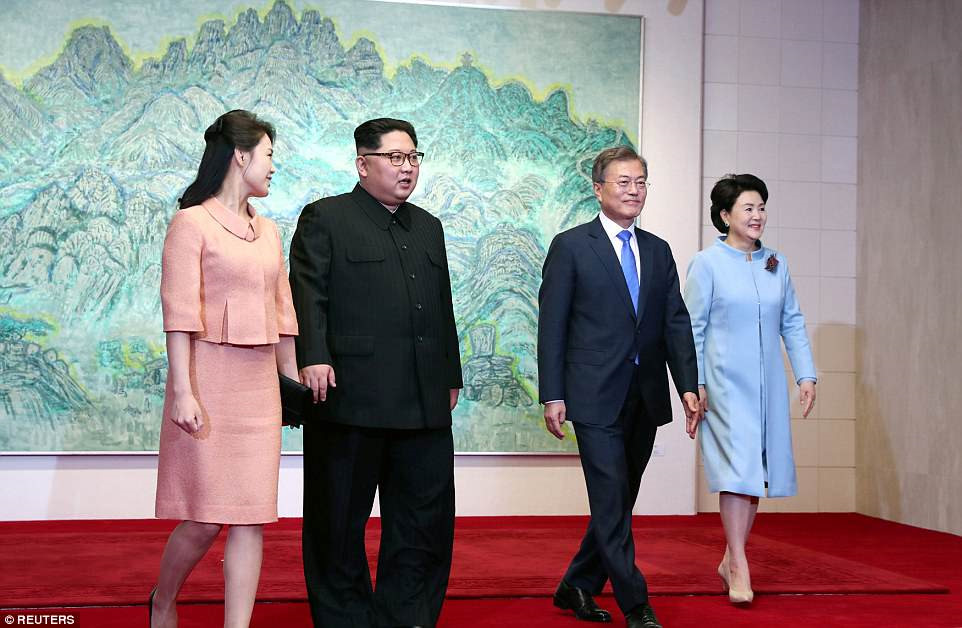 Vo Kim Jong Un trung thanh voi phong cach thoi trang thanh lich hinh anh 1