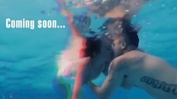 Dương Yến Ngọc và bạn trai kém 12 tuổi say đắm 'khóa môi' trong hồ bơi