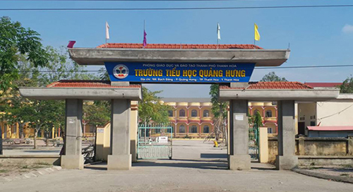 Trường Tiểu học Quảng Hưng, nơi xảy ra vụ việc. Ảnh: Lam Sơn.