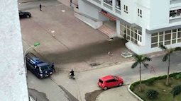 Hãi hùng xe bồn chở phân phát nổ ngay trước sảnh chung cư ở Hà Nội