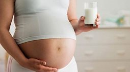 Mẹ bầu: có phải uống sữa bầu con mới đủ chất, thông minh?