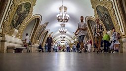 Moscow chào đón người hâm mộ bóng đá World Cup với những tuyệt tác nghệ thuật trang trí tại các ga tàu điện ngầm
