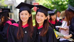 Xinh như hotgirl lại tốt nghiệp thạc sĩ Harvard chỉ trong 1 năm, cặp chị em sinh đôi này đang khiến hàng triệu người ngưỡng mộ