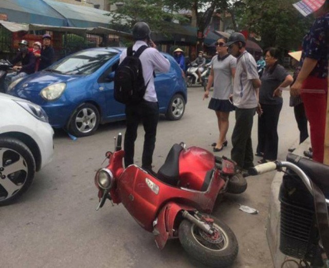 Hiện trường lúc xảy ra vụ việc va chạm giao thông giữa anh Minh và bà Trang. Ảnh: TL