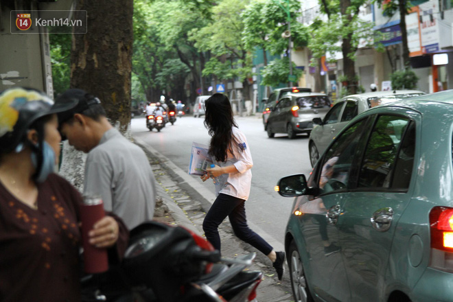 Sáng nay, thí sinh sẽ làm bài thi 3 môn tổ hợp Khoa học Xã hội: Lịch sử - Địa Lý - GDCD - Ảnh 8.