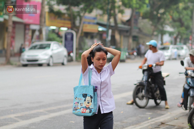 Sáng nay, thí sinh sẽ làm bài thi 3 môn tổ hợp Khoa học Xã hội: Lịch sử - Địa Lý - GDCD - Ảnh 3.