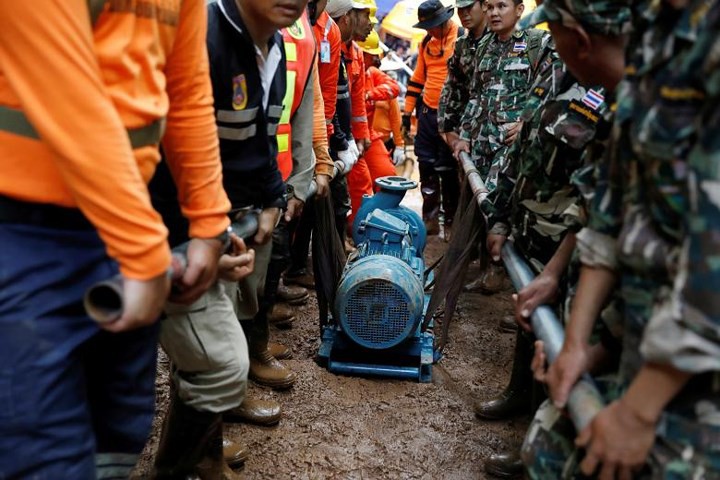 Ảnh: Toàn cảnh nỗ lực giải cứu đội bóng Thái Lan đầy cam go - Ảnh 18.