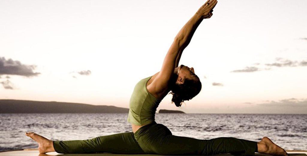 Tập yoga thư giãn cơ thể hình ảnh