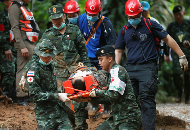 Du kien 21h dua duoc thanh vien dau tien cua doi bong Thai ra ngoai hinh anh 2