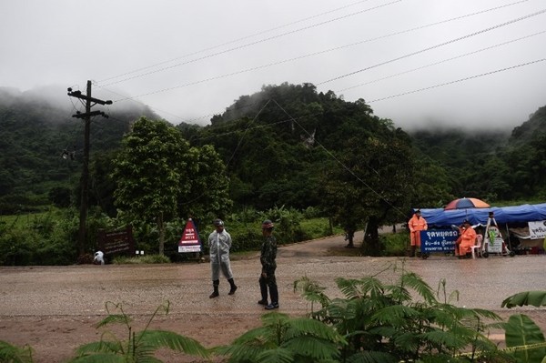 Thời tiết Chiang rai có mưa nhưng không ảnh hưởng đến công cuộc giải cứu.