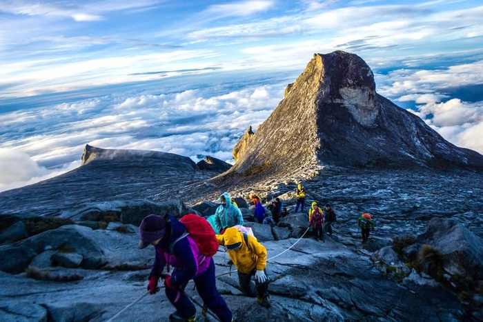 Kinh nghiệm chinh phục đỉnh Kinabalu - nóc nhà Đông Nam Á ở Malaysia