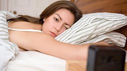 Vì những lý do này khiến chứng mất ngủ của bạn ngày càng nghiêm trọng