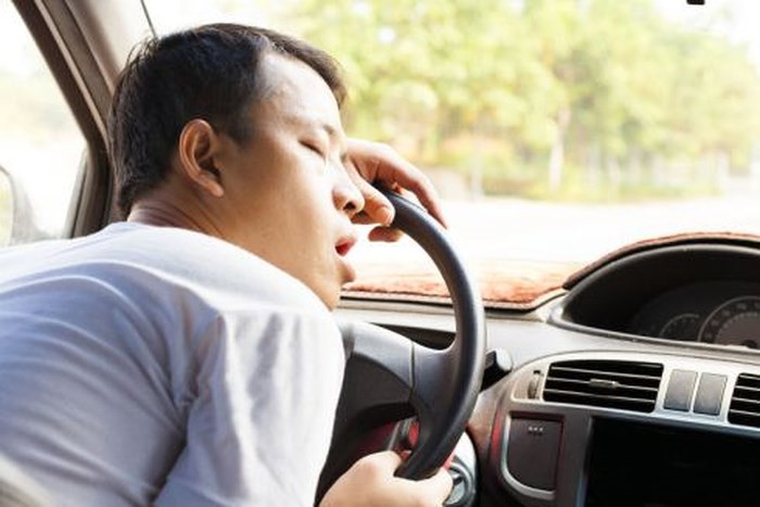 Lái xe có 12 năm cầm vô-lăng: Buồn ngủ là cơn ác mộng… - Ảnh 2.