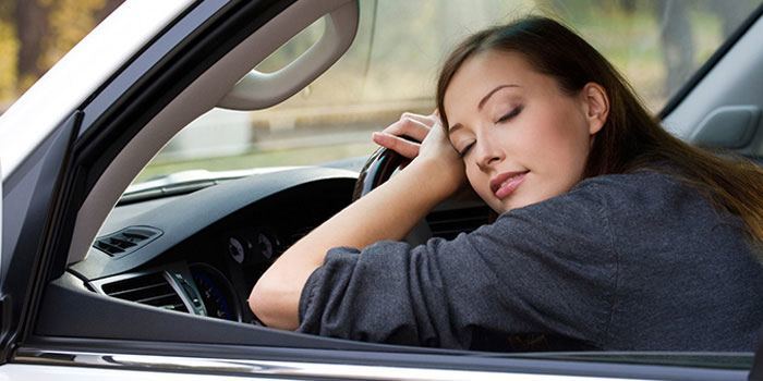 Chống buồn ngủ khi lái ô tô đêm: Mẹo truyền miệng của cánh tài xế