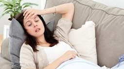 Những dấu hiệu nguy hiểm mẹ bầu cần chú ý trong 3 tháng đầu thai kỳ