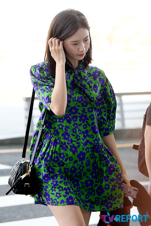 CL, Park Min Young, Yoona: Màn đọ sắc ở sân bay gây tranh cãi - Ảnh 18.
