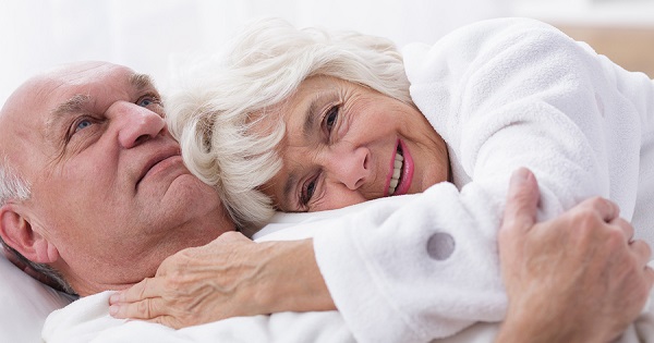 80 tuổi uống thuốc kích dục yêu vợ trẻ có sao không?