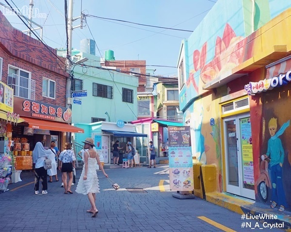 Đến Busan ghé thăm ngôi làng sắc màu Gamcheon độc đáo
