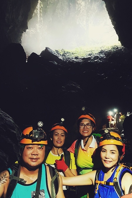 Loạt sao nữ Việt tự hào chinh phục thành công Sơn Đoòng - hang động lớn nhất thế giới ở Việt Nam