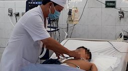 Hóc thịt viên khi ăn bún, bé trai nhập viện trong tình trạng nguy kịch