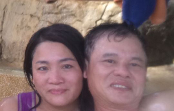 Mau Dao và chồng trước khi cô tự thiêu tại nhà. Ảnh: GoFundMe. 