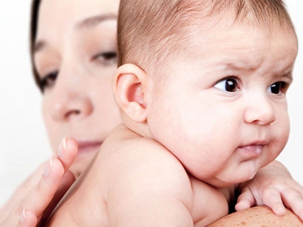 6 biểu hiện khác thường ở trẻ sơ sinh không phải bệnh, mẹ đừng hoảng!