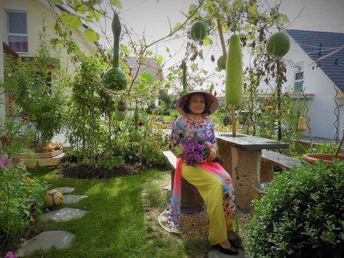 Khu vườn 'cái gì cũng có' của mẹ Việt ở Đức