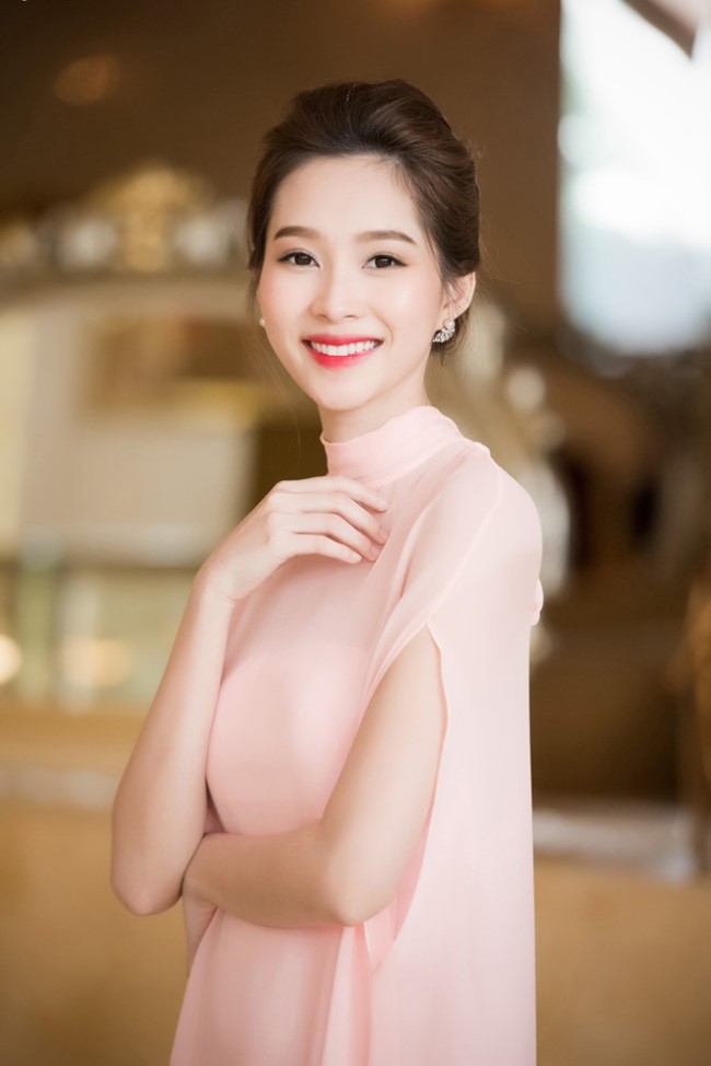 anh: do tai sac nhung nguoi dep trung ten trong showbiz viet hinh anh 5