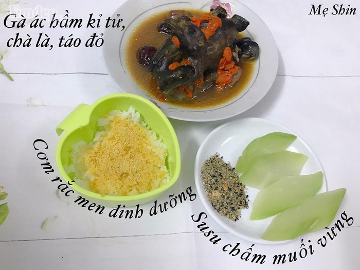 Nhật kí chia sẻ về quá trình tập ăn của mẹ Hà Thành khiến nhiều mẹ ước ao
