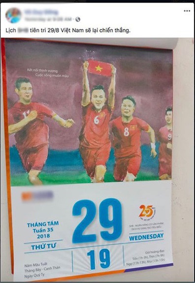 Tờ lịch khiến cổ động viên Việt Nam vui mừng ra mặt.