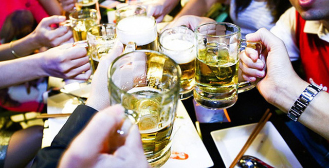 Một số thống kê cho thấy, việc sử dụng rượu, bia của Việt Nam đang có xu hướng tăng nhanh qua các năm. Ảnh minh họa