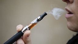 Dùng thuốc lá điện tử, nguy cơ ung thư cao gấp 15 thuốc lá thường