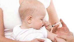 Những điều cha mẹ cần phải biết khi cho trẻ đi tiêm vắc-xin ComBE Five
