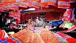 Rủ nhau đi chợ phiên vùng cao giữa lòng Hà Nội