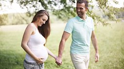 Mẹ bầu cần biết : tư thế đi – đứng không đúng cách sẽ dễ sẩy thai – sinh non